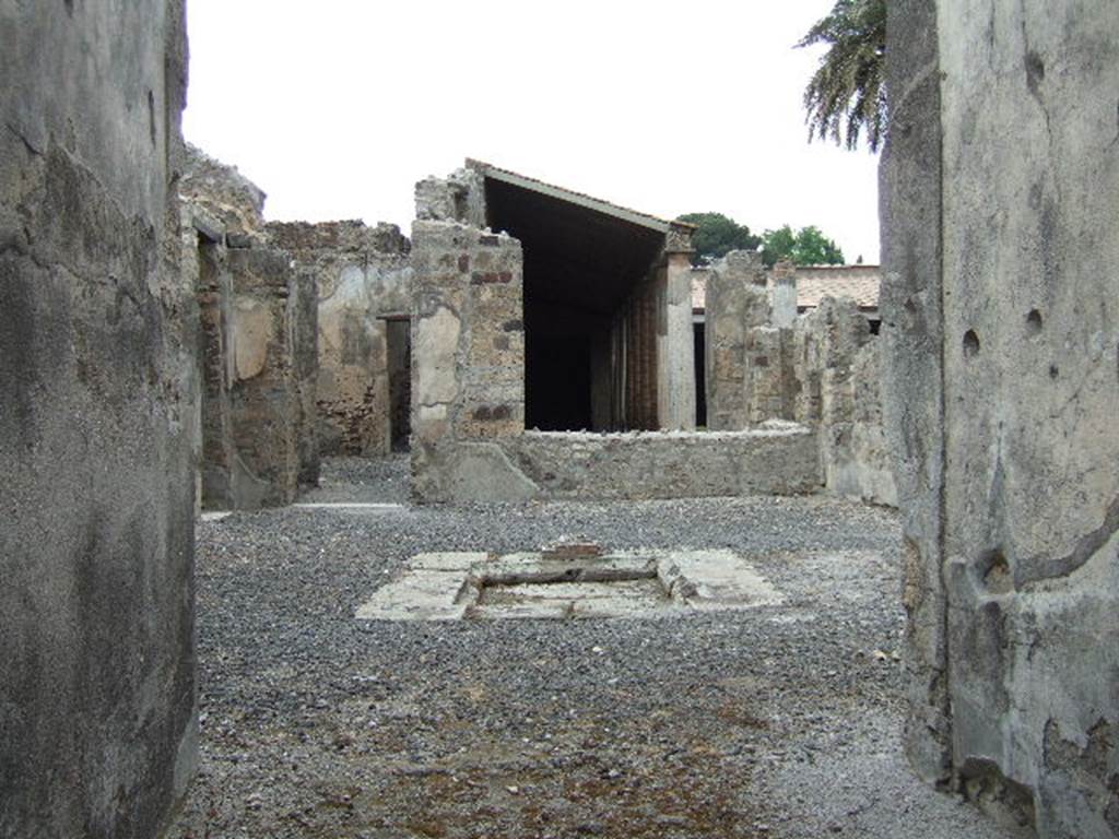 VI.11.9 Pompeii. May 2006. Room 3, looking north across atrium, from entrance.