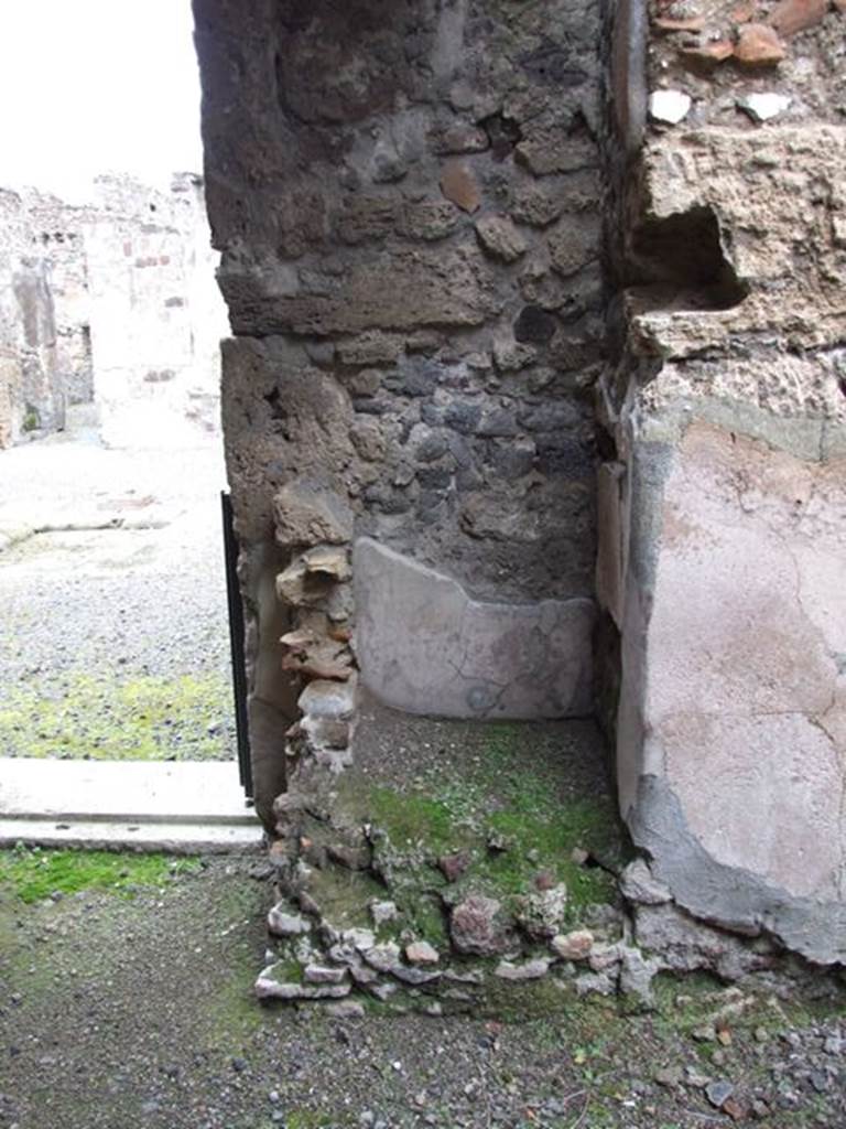 VI.11.9 Pompeii. March 2009. Room 2, east side of doorway in north wall, looking north.