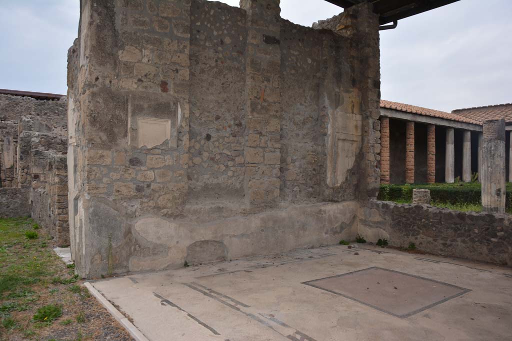 VI.11.10 Pompeii. October 2017. Room 33, west wall.
Foto Annette Haug, ERC Grant 681269 DÉCOR

