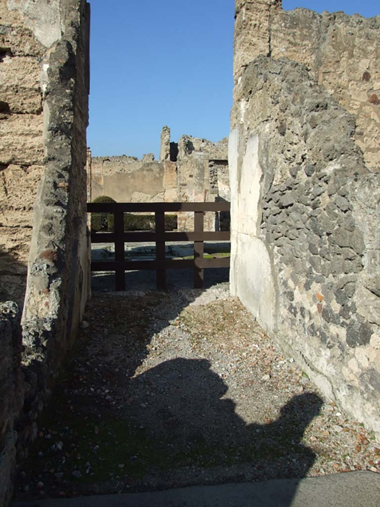 VI.14.12 Pompeii. December 2007. Entrance corridor.
