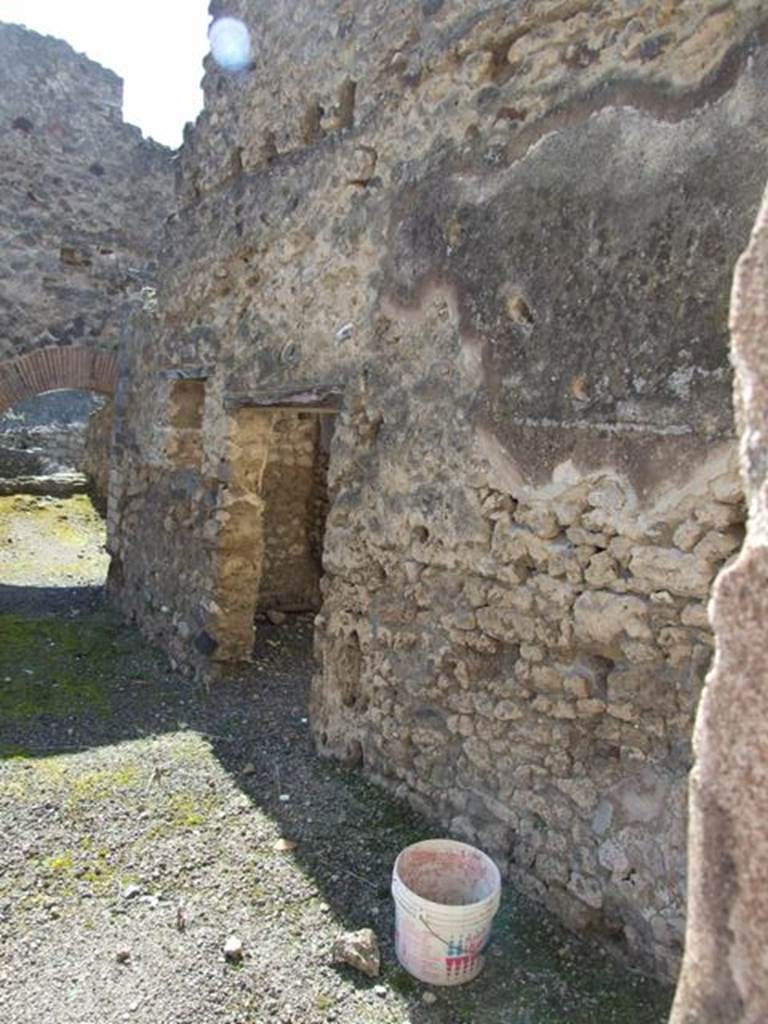 VI.14.18  Pompeii. March 2009. West wall, taken from atrium of VI.14.20.

