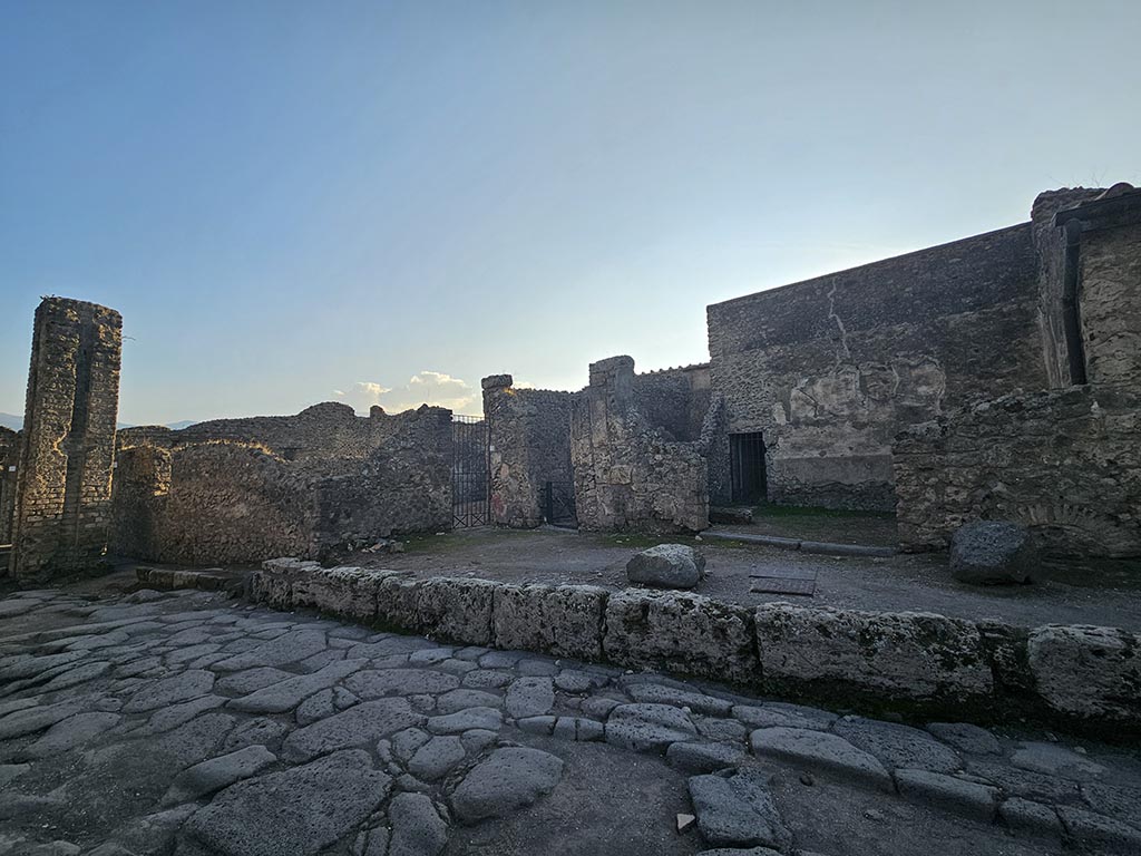 Via del Vesuvio (Via Stabiana), November 2024. Looking south-west on west side towards VI.16.4/5/6. Photo courtesy of Annette Haug.