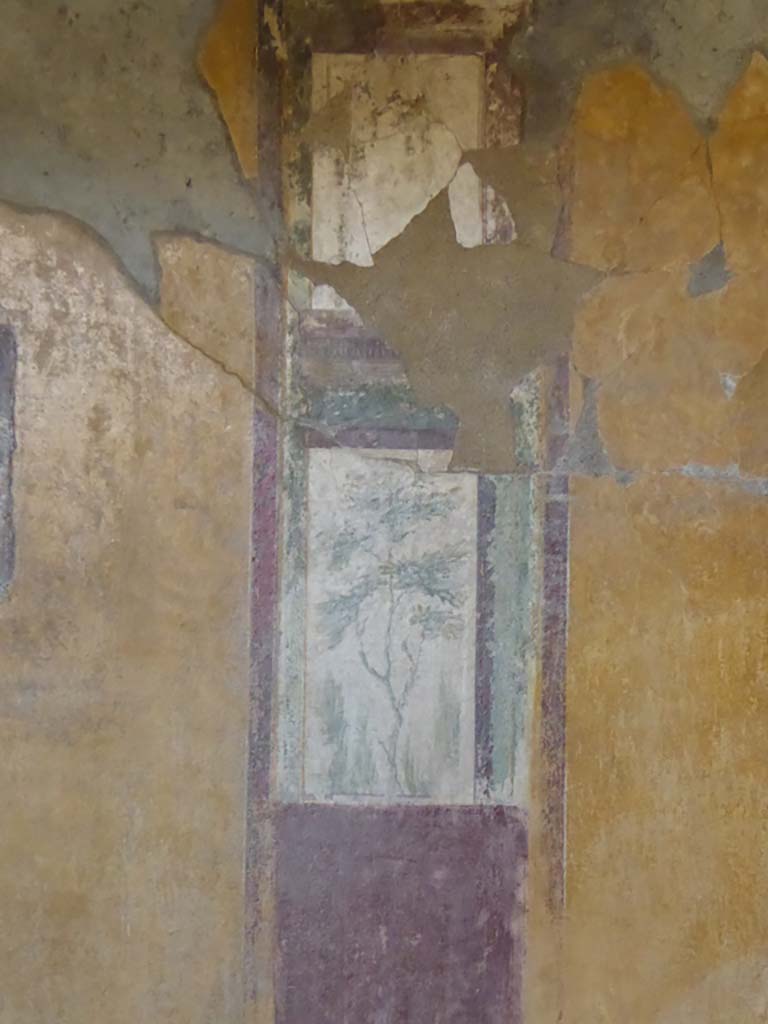 VI.16.7 Pompeii. September 2015. Room R, painted panel from north side of central painting.
Foto Annette Haug, ERC Grant 681269 DCOR.
