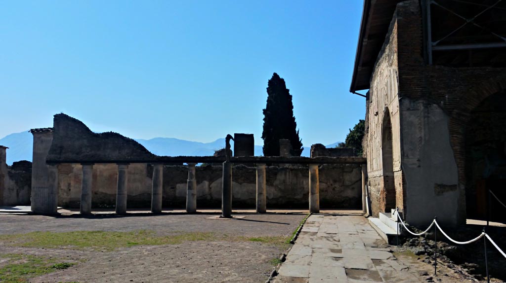 VII.1.8 Pompeii. 2016/2017. 
Looking along the west side of gymnasium C towards the south portico. Photo courtesy of Giuseppe Ciaramella.
