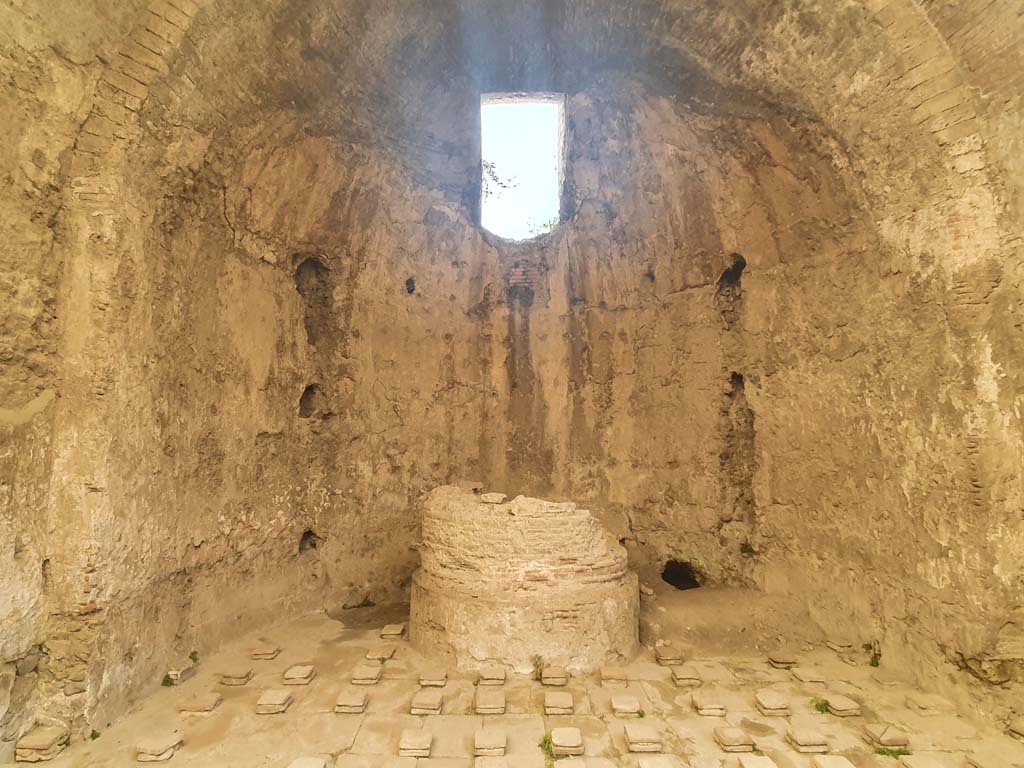 VII.1.8 Pompeii. July 2021. West end of men’s calidarium 5.
Foto Annette Haug, ERC Grant 681269 DÉCOR
