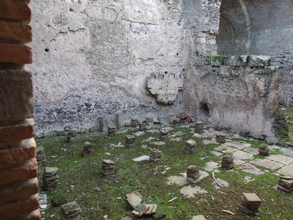 VII.1.8 Pompeii. December 2006. West wall and hypocaust supports in tepidarium 3.