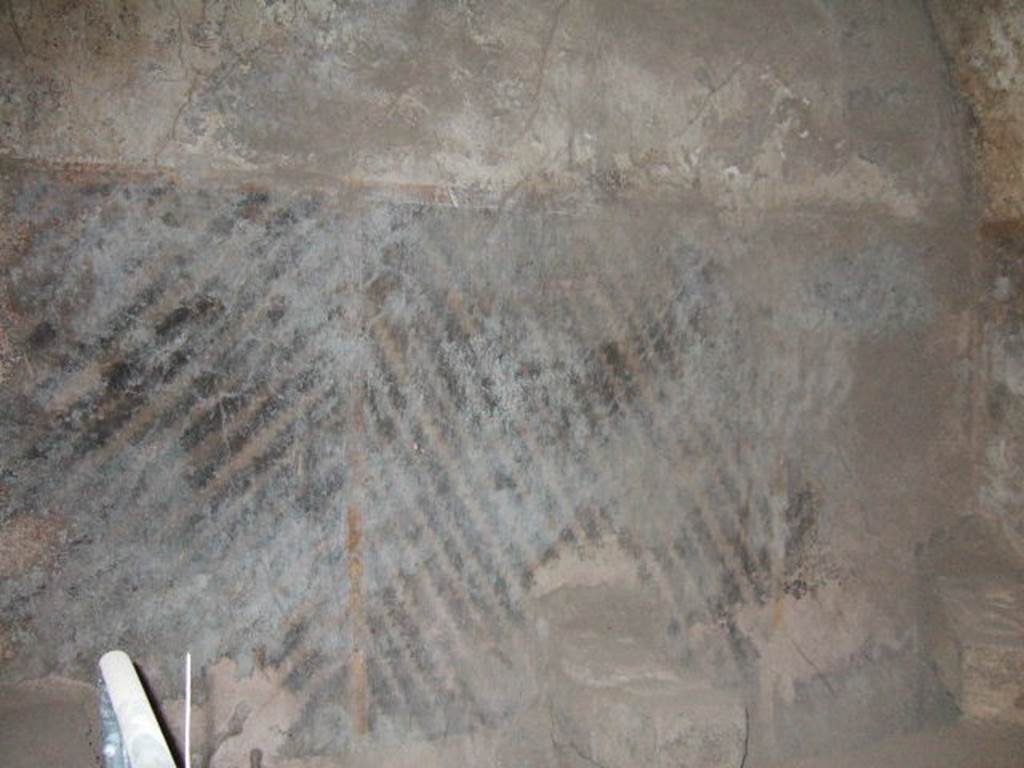 VII.1.8 Pompeii. September 2005. West side of latrine O.
