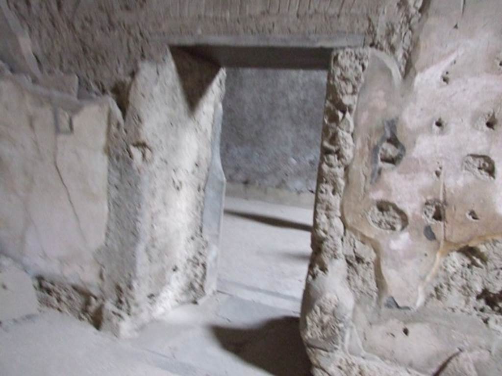 VII.1.8 Pompeii. December 2007. Doorway from tepidarium 10 to caldarium 9 in women’s baths.