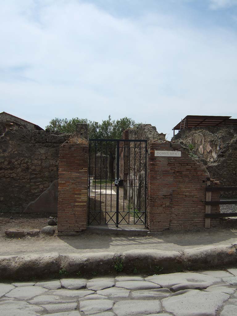 VII.1.25 Pompeii. May 2006. Entrance.