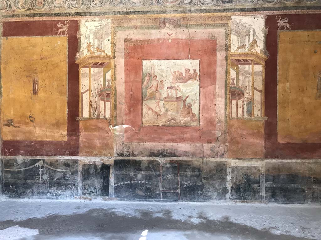 VII.1.47 Pompeii, May 2018. Exedra 10, looking towards north wall. Photo courtesy of Buzz Ferebee.