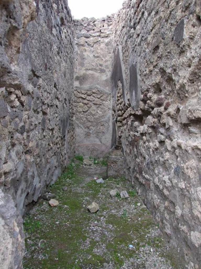 VII.2.47 Pompeii. December 2007. Small room with latrine, under stairs to upper floor.