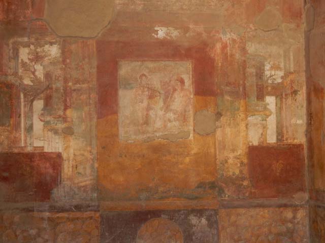 VII.4.48 Pompeii. May 2015. Room 18, detail of wall painting of Apollo from east wall of exedra.  Photo courtesy of Buzz Ferebee.
