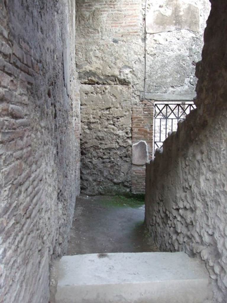 VII.4.48 Pompeii. December 2007.  Room 20, corridor leading to entrance VII.4.43 in Vicolo Storto