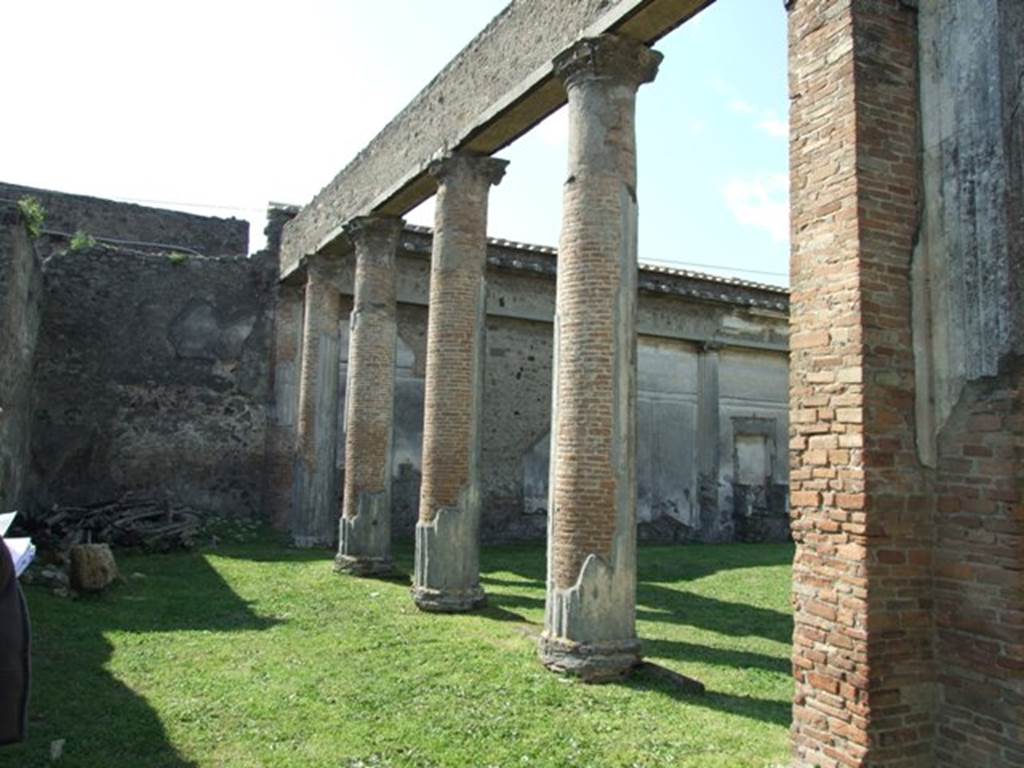 VII.4.57. Pompeii.  March 2009.  South Portico, looking west.
