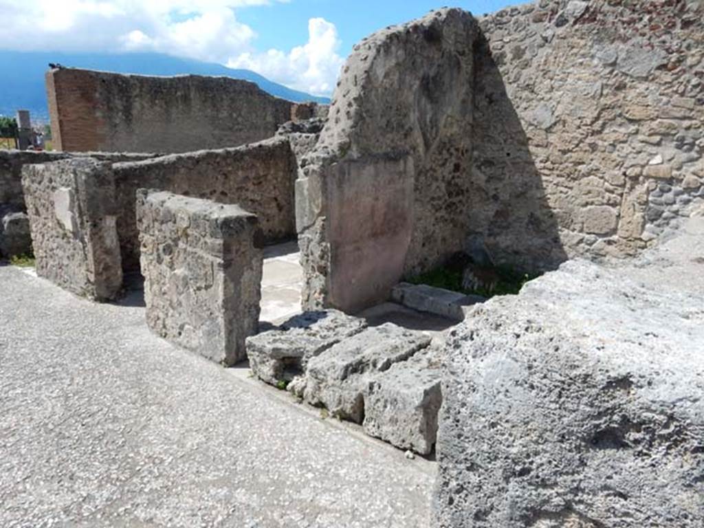 VII.7.5 Pompeii, May 2018.  Looking south-west across west side of atrium. Photo courtesy of Buzz Ferebee