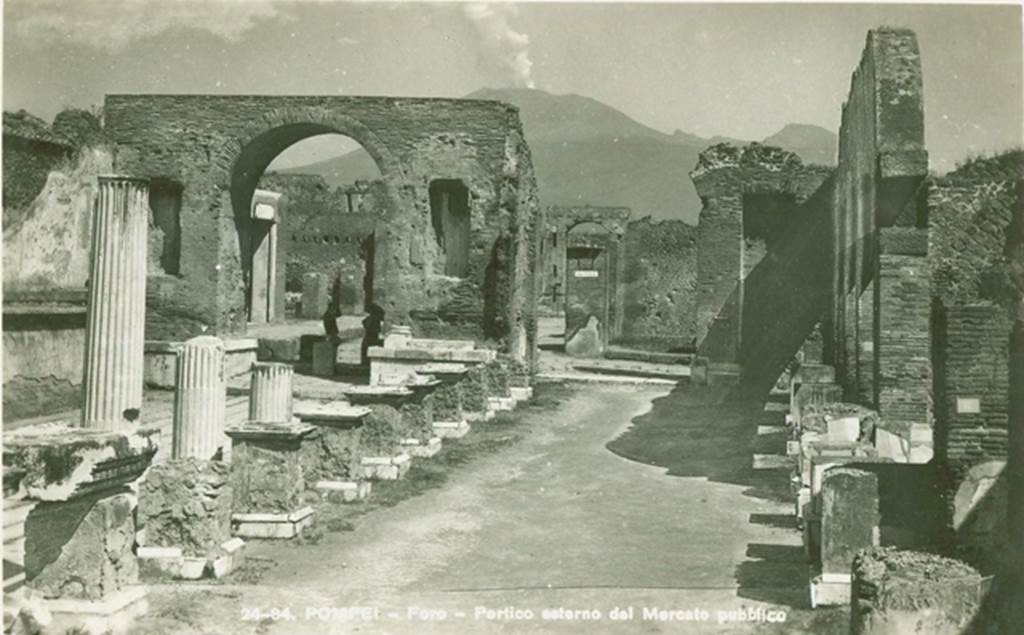 VII.8 Pompeii Forum. 1924. Entrances at east end of north side. Photo courtesy of Rick Bauer.