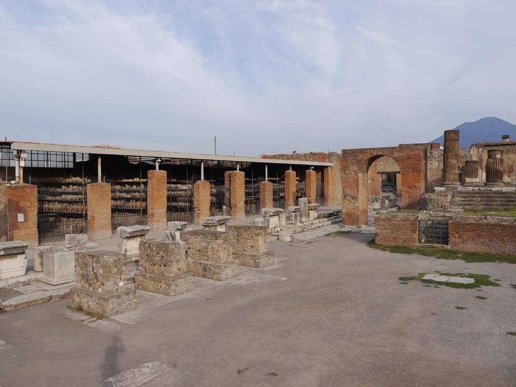 VII.8.00 Pompeii Forum. September 2018. Looking towards north-west corner.
Foto Anne Kleineberg, ERC Grant 681269 DÉCOR.

