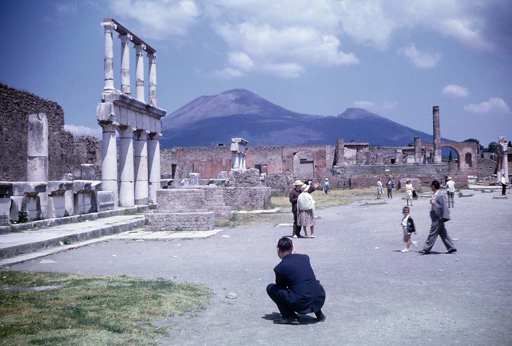 VII.8 Pompeii. June 1962. Looking north-west across the Forum. Photo courtesy of Rick Bauer.