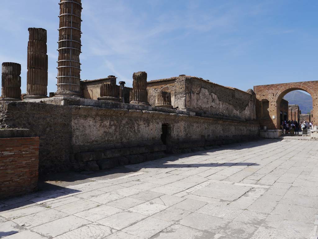 VII.8.01 Pompeii, September 2018. Looking north along east wall, from south-east corner, on left.  
Foto Anne Kleineberg, ERC Grant 681269 DÉCOR.

