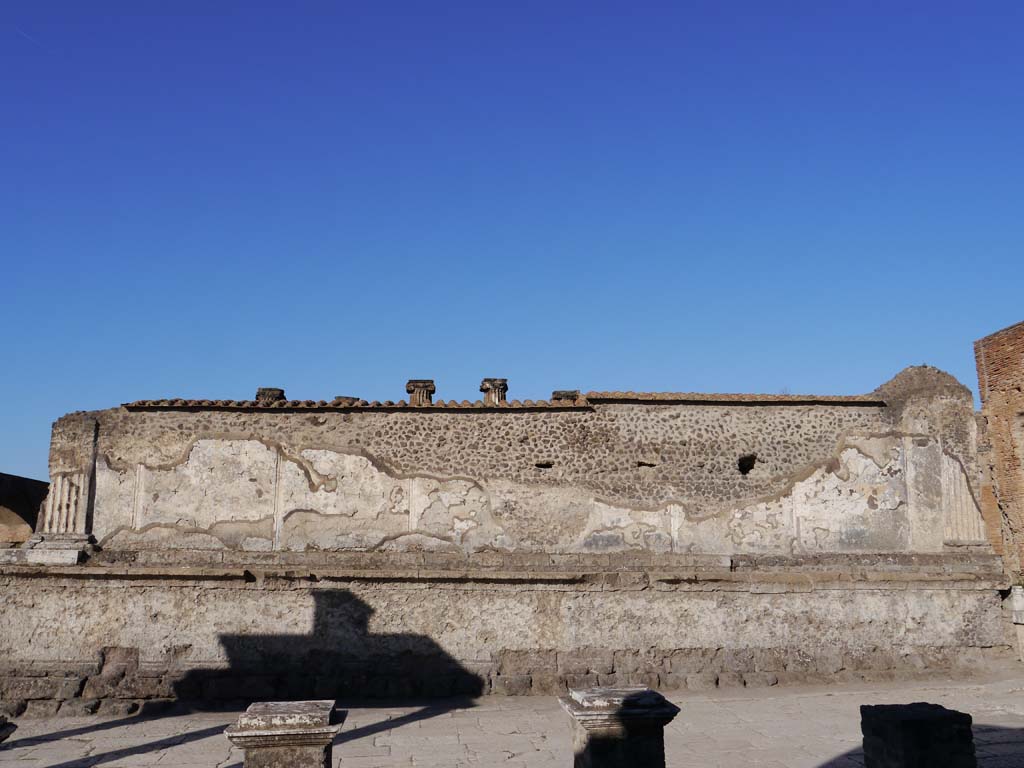 VII.8.01 Pompeii, September 2018. East wall of Temple.
Foto Anne Kleineberg, ERC Grant 681269 DÉCOR.


