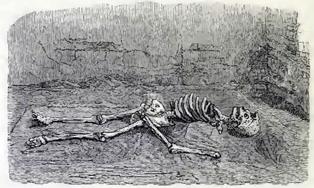 VII.14.9 Pompeii. 1870. Room 10. Drawing of skeleton found at the rear of the house in an arched room with a small window.
See Breton, Ernest. 1870. Pompeia, Guide de visite a Pompei, 3rd ed. Paris, Guerin. (p. 456, plate 101).
