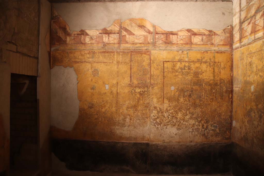 VII.16.a Pompeii. December 2006. Room 7, south frescoed wall.