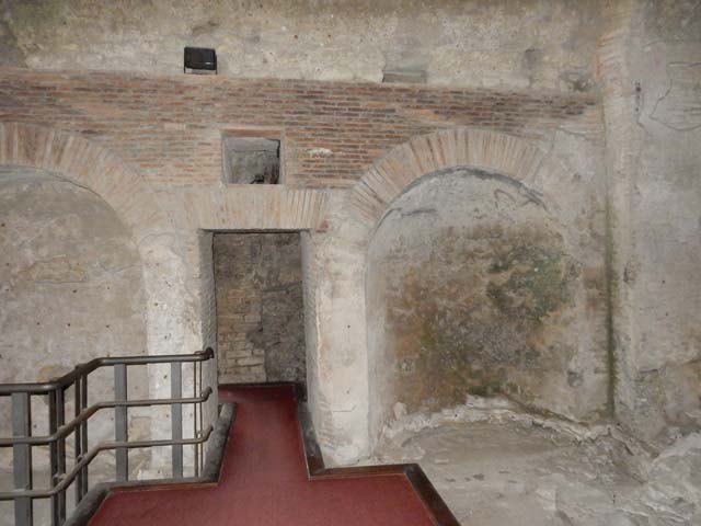 VII.16.a Pompeii. October 2020. Room 4, looking towards doorway fromroom 4 into room 3. 
Photo courtesy of Klaus Heese.
