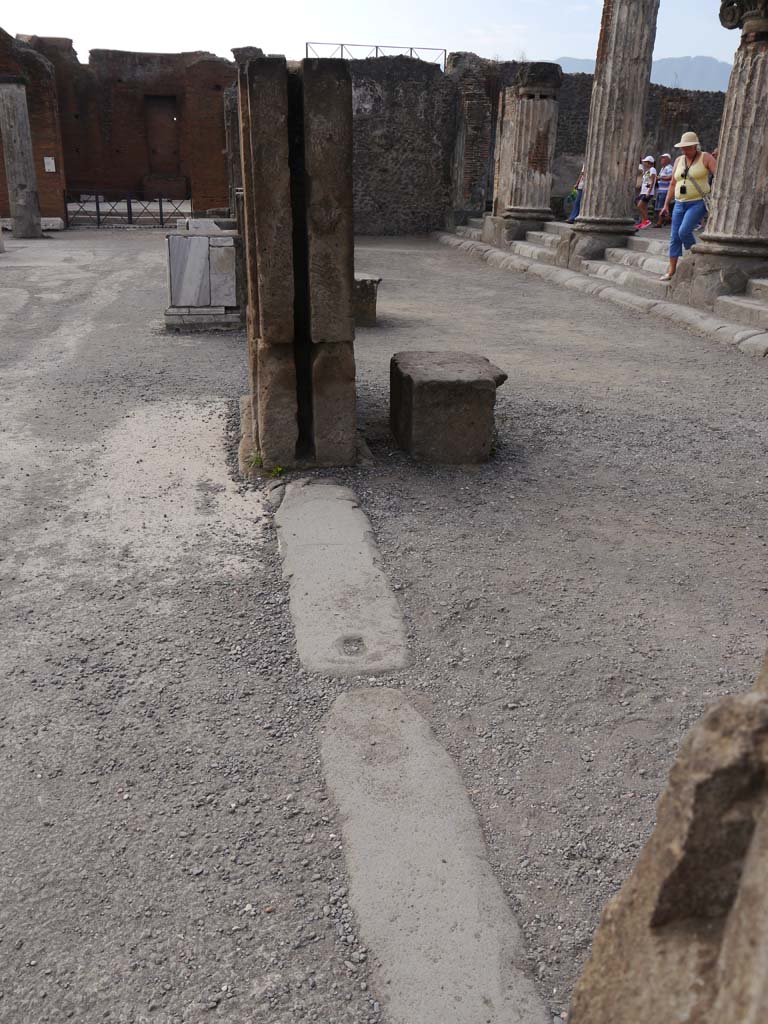 VIII.1.1 Pompeii. September 2018. Looking south on west side of Forum, with Basilica steps, on right. 
Foto Anne Kleineberg, ERC Grant 681269 DÉCOR.
