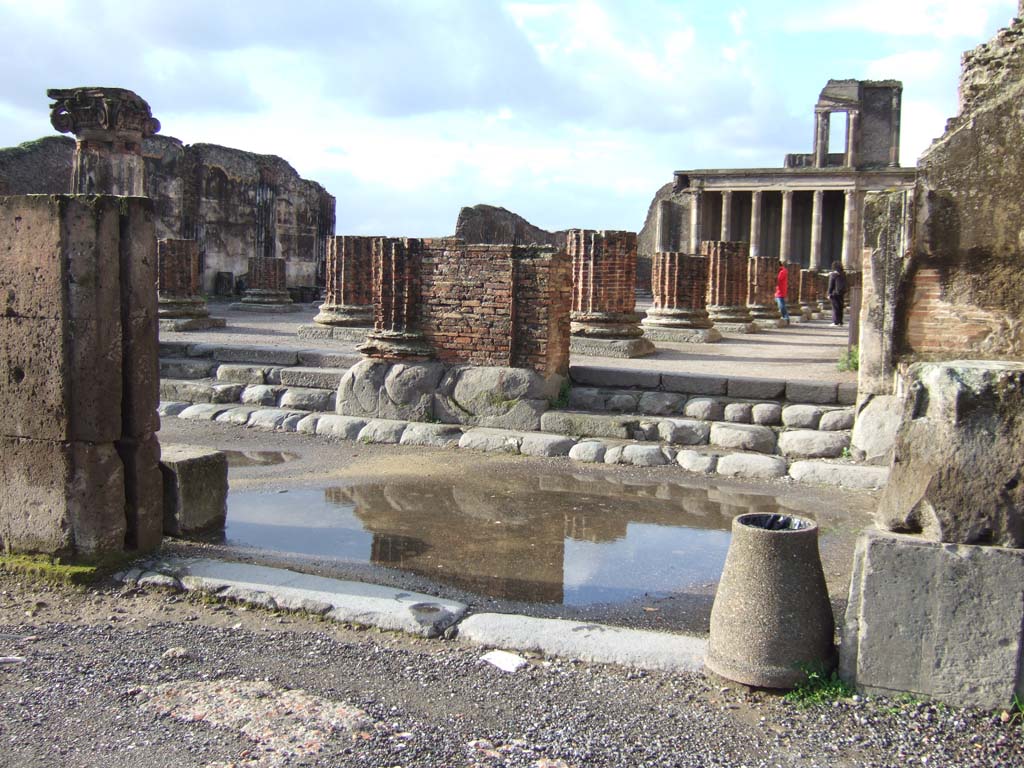 VIII.1.1 Pompeii. December 2005. Basilica entrance steps at north end, looking west from Forum.