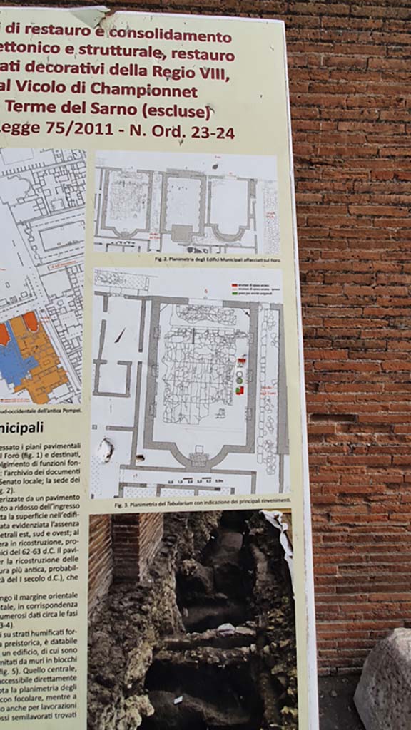 VIII.2.6 Pompeii. August 2021. 
Part of information notice-board on east side of entrance doorway.
Foto Annette Haug, ERC Grant 681269 DÉCOR.
