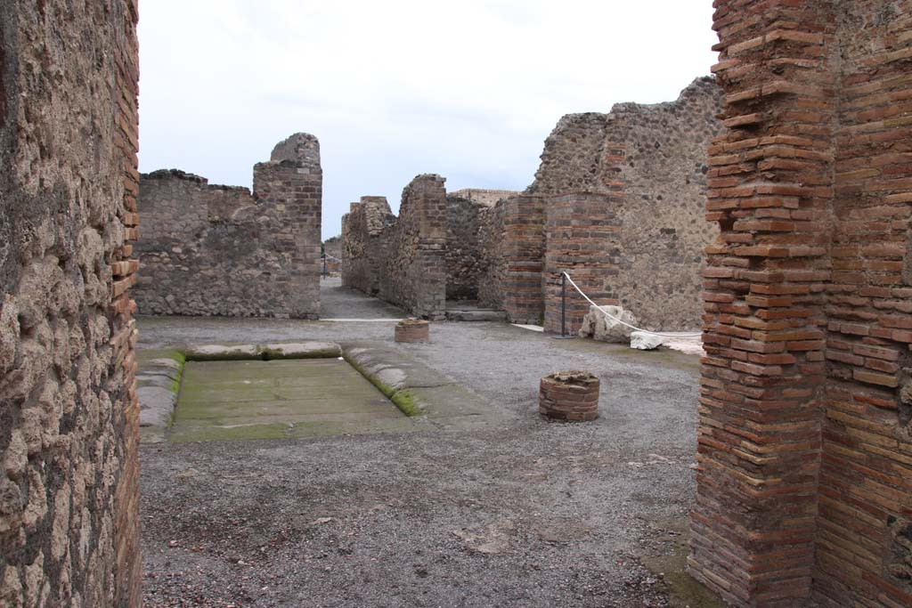 VIII.2.14 Pompeii. October 2020. Looking west towards corridor in atrium, from entrance doorway. Photo courtesy of Klaus Heese.