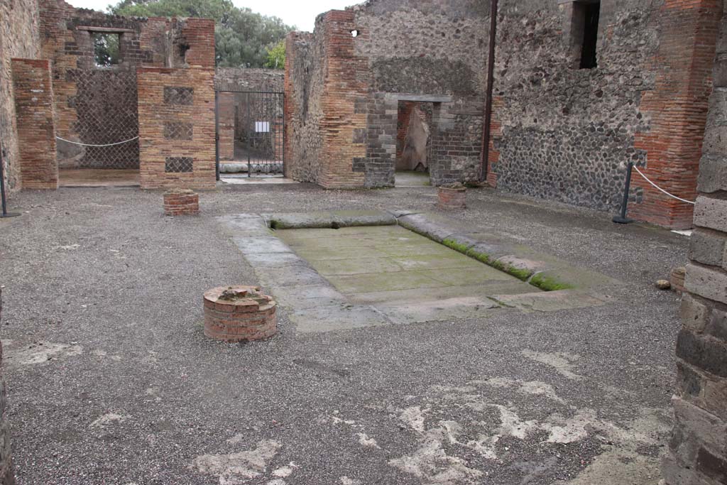 VIII.2.14 Pompeii. October 2020. Looking east across atrium from end of corridor. Photo courtesy of Klaus Heese.