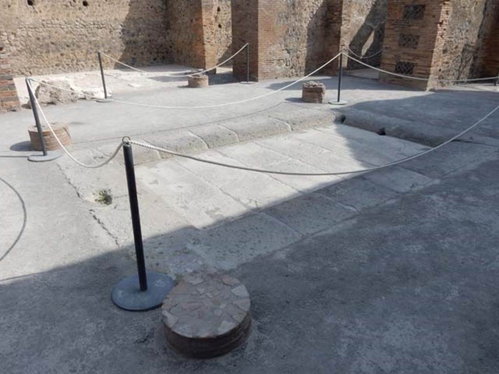 VIII.2.14 Pompeii. May 2017. Looking north-east across atrium towards rooms on north side.  Photo courtesy of Buzz Ferebee.
