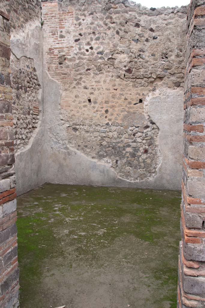 VIII.2.14 Pompeii. October 2020. Looking towards north wall of room in north-west corner of atrium.
Photo courtesy of Klaus Heese. 
