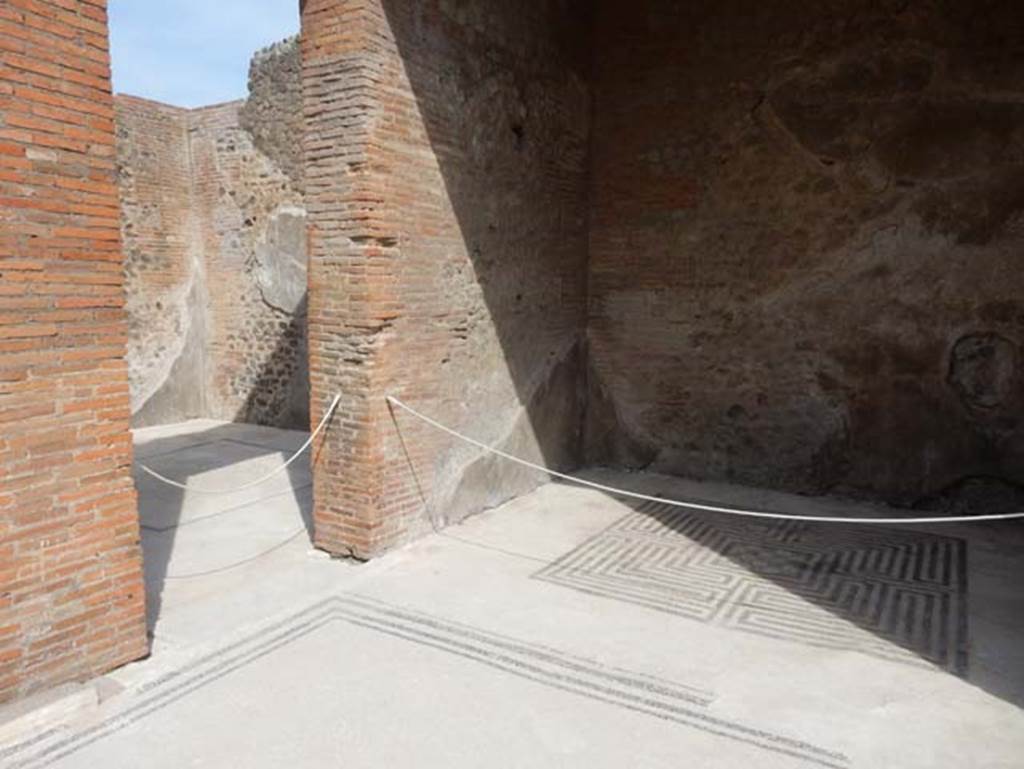 VIII.2.16 Pompeii. May 2017. North-west corner of atrium, with doorway to triclinium, on left, and north ala, on right.  Photo courtesy of Buzz Ferebee.
