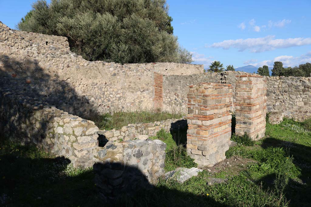 VIII.3.15 Pompeii. December 2018. 
Looking north-east towards doorways to garden area, in centre and right. Photo courtesy of Aude Durand.
