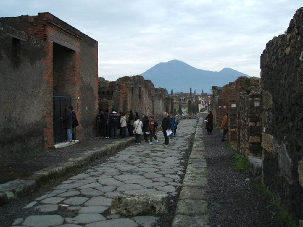 VIII.2 Pompeii. December 2004.  Via delle Scuole looking north.    VIII.3.18.
