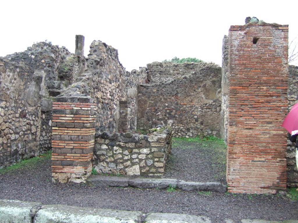 VIII.3.23 Pompeii. December 2005. Entrance. 