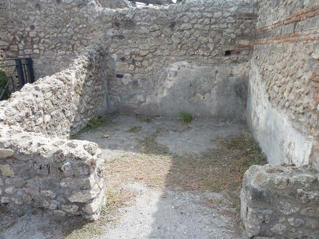 VIII.4.1 Pompeii. September 2015. Looking south into rear room.
