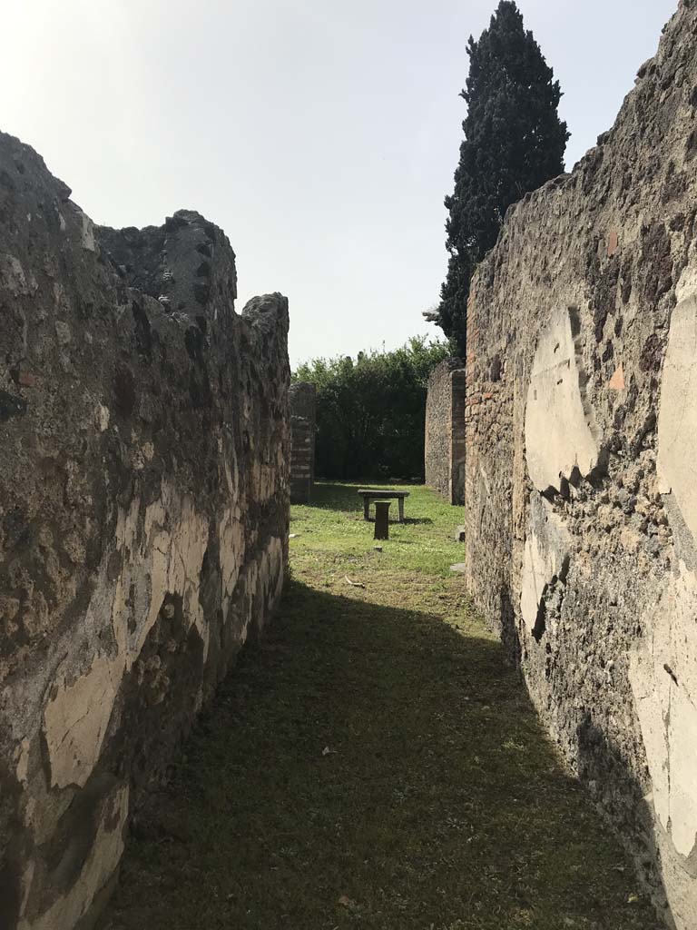 VIII.4.9 Pompeii. April 2019. Looking south along entrance corridor towards atrium. 
Photo courtesy of Rick Bauer.
