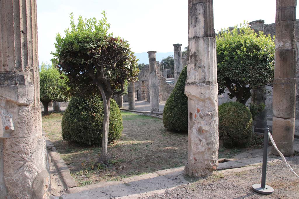 VIII.4.15 Pompeii. September 2021. Looking south-west from north portico at east end. Photo courtesy of Klaus Heese.