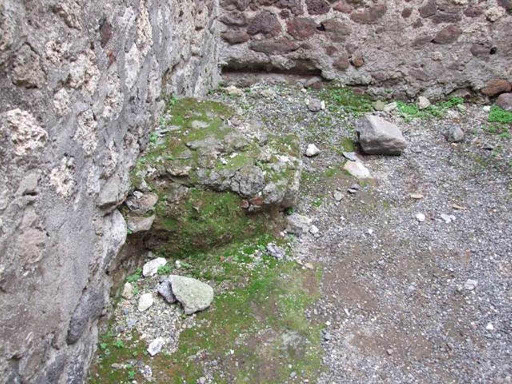 VIII.4.20 Pompeii. December 2007. Small room at rear with remains of hearth or workbench.