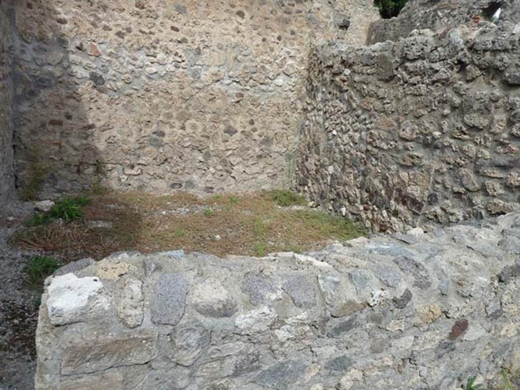 VIII.4.36 Pompeii, September 2015. North wall of rear room.