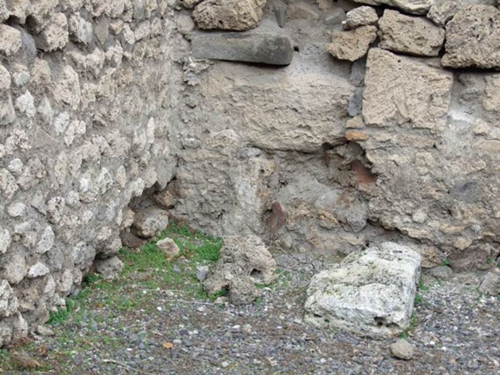 VIII.4.38 Pompeii.  Shop.  December 2007.   North west corner with remains of stairs to upper floor.