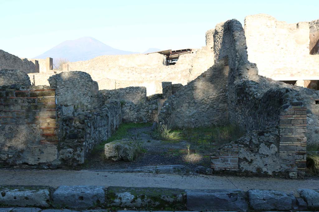 VIII.4.39 Pompeii. December 2018. Looking north to entrance doorway. Photo courtesy of Aude Durand.