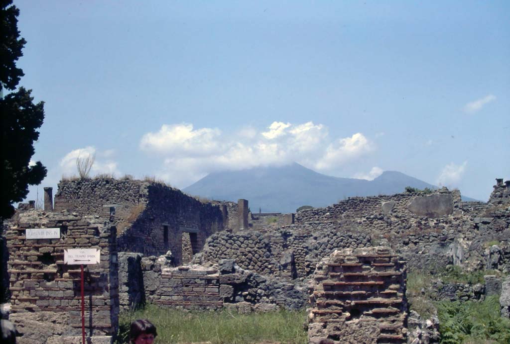 VIII.4.40 Pompeii. September 2015. Looking towards south-east corner. 
