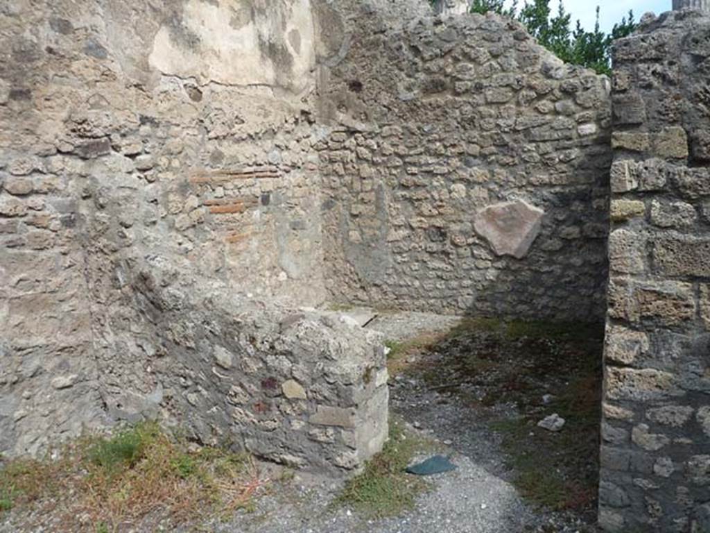 VIII.4.48 Pompeii. September 2015. Doorway to rear room.