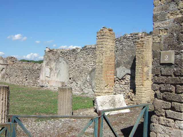 VIII.6.2 Pompeii. September 2005.  East side.