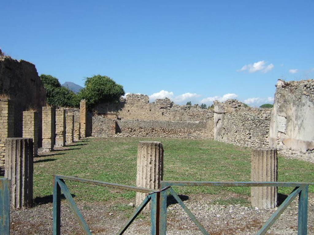 VIII.6.2, Pompeii. December 2018. 
Looking from north (rear) end towards entrance doorway in centre on south side. Photo courtesy of Aude Durand.
