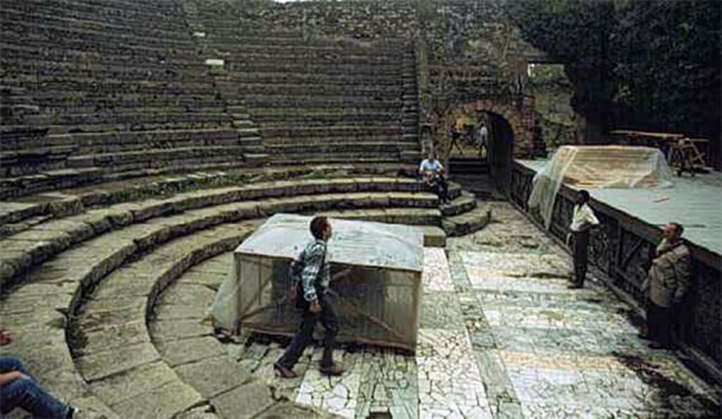 VIII.7.19 Pompeii. May 2006. Stone seating on East side.